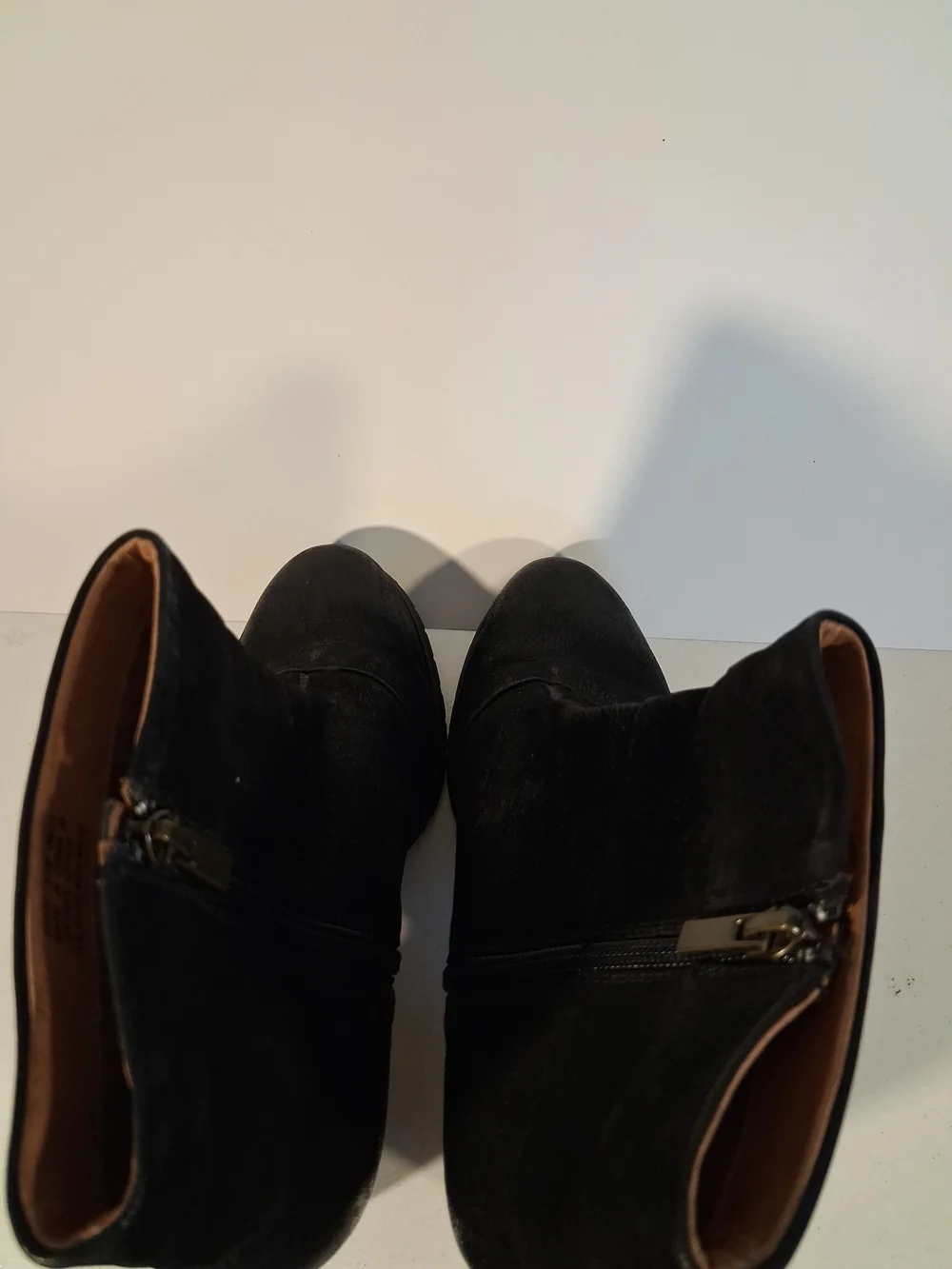 CLARKS Women's Shoes Black Suede Leather Block Heel Zip Ankle Boots Size 9.5